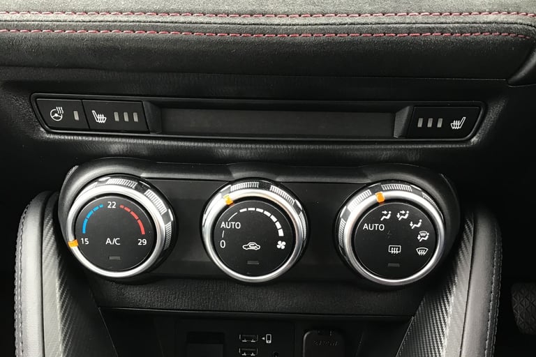 2024 Mazda Mazda2 102329 Hatchback Petrol Automatic