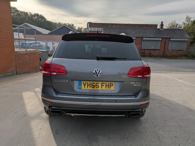 2016 Volkswagen Touareg 3.0 V6 TDI BlueMotion Tech 262 R-Line 5dr Tip Auto ESTATE Diesel Automatic