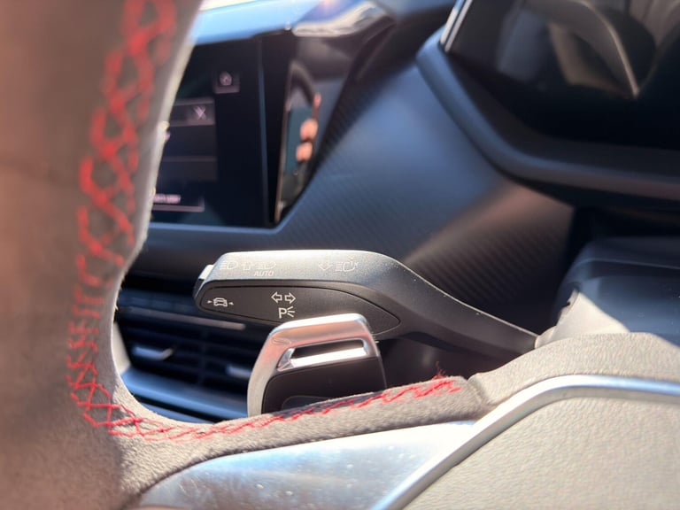 2023 Audi RS e-tron GT 93.4kWh Carbon Vorsprung Saloon 4dr Electric Auto quattro (598 ps) COUPE E...