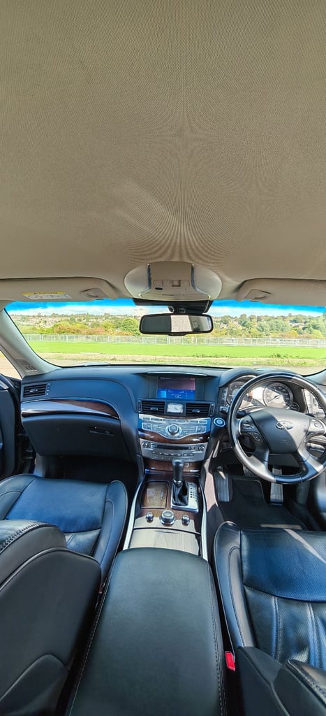 Infiniti, Q70, Saloon, 2017, Semi-Auto, 2143 (cc), 4 doors