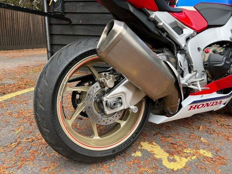 2019 Honda CBR 1000 S2-J Petrol red 6 Speed