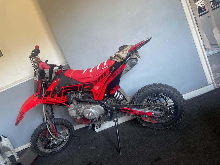 M2R 140 pit bike 2025