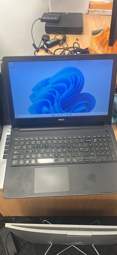 image for Dell vostro 15 laptop i3-6th Gen 8gb ram 240ssd windows 11 pro office 365  