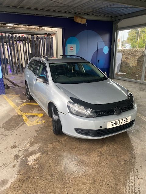 MOT March 2026, Apple car-play, £20 tax, Volkswagen, GOLF, Estate, 2010, Manual, 1598 (cc), 5 doors