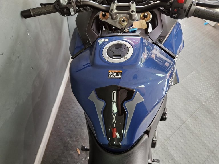 2022 Suzuki GSXS-1000 GT