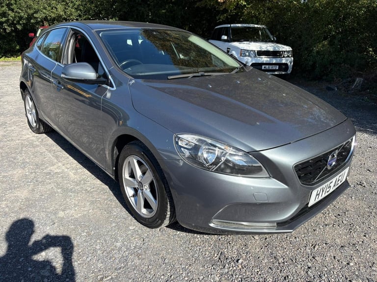 2015 Volvo V40 D2 SE Nav 5dr HATCHBACK Diesel Manual