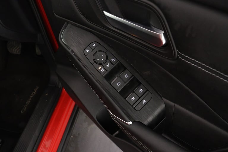 2022 Nissan Qashqai 1.3 DiG-T MH 158 N-Connecta 5dr Xtronic Hatchback Petrol Automatic