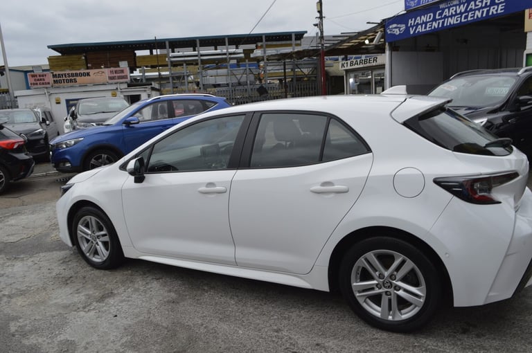 2021 Toyota Corolla 1.8 VVT-i Hybrid Icon Tech 5dr CVT ONE 2021 OWNER SAT NAV HATCHBACK Petrol/El...