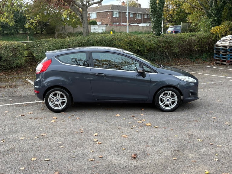 Ford, FIESTA, Hatchback, 2013, Manual, 1241 (cc), 3 doors