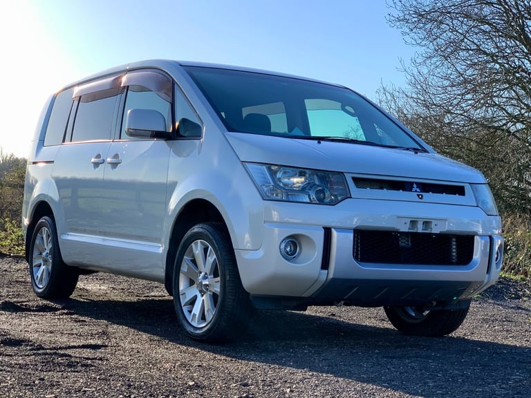 image for 2010 Mitsubishi Delica D5 2.4 Auto 8 Seater MPV 4X4 MPV Petrol Automatic