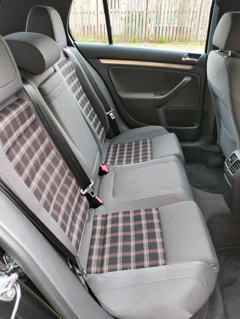 Volkswagen, GOLF, Hatchback, 2005, Manual, 1984 (cc), 5 doors