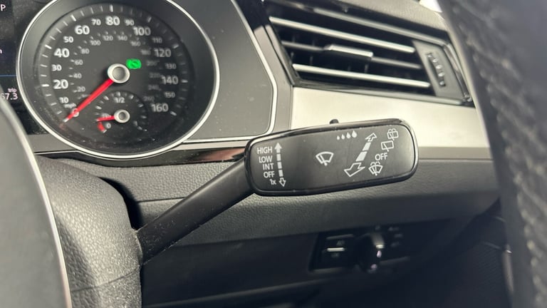 2019 Volkswagen Passat Se Business Tsi Evo Dsg Estate Petrol Automatic
