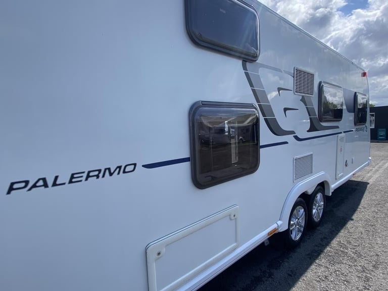 2017 BAILEY PEGASUS PALERMO 5 BERTH FAMILY CARAVAN
