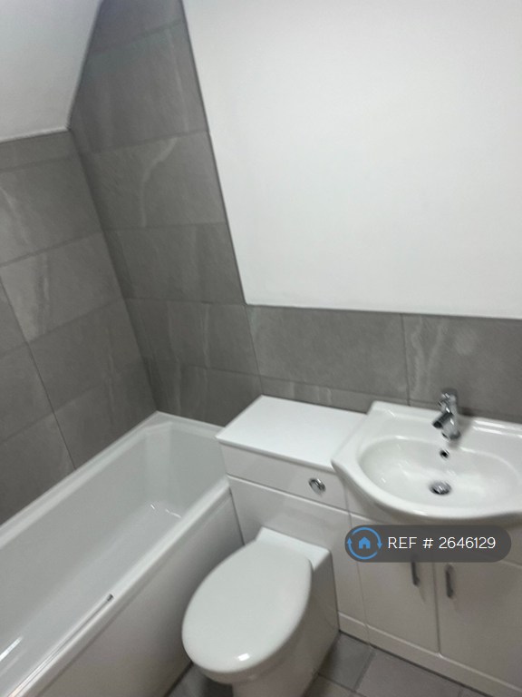 1 bedroom flat in St. Barnabas Road, Middlesbrough, TS5 (1 bed) (#2646129)