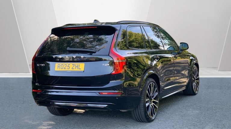 2025 Volvo XC90 Ultra, T8 AWD Plug-in hybrid, Electric/Petrol, Dark, 7 Seats Estate Petrol Parall...