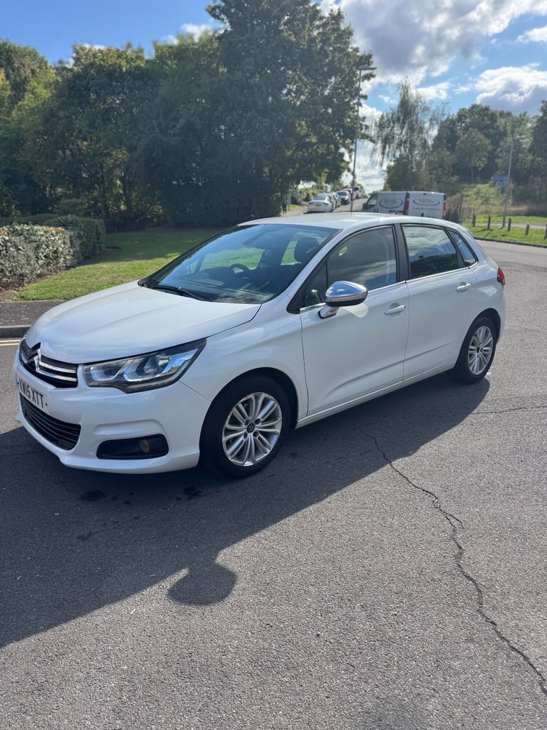 Citroen, C4, Hatchback, 2015, Manual, 1560 (cc), 5 doors