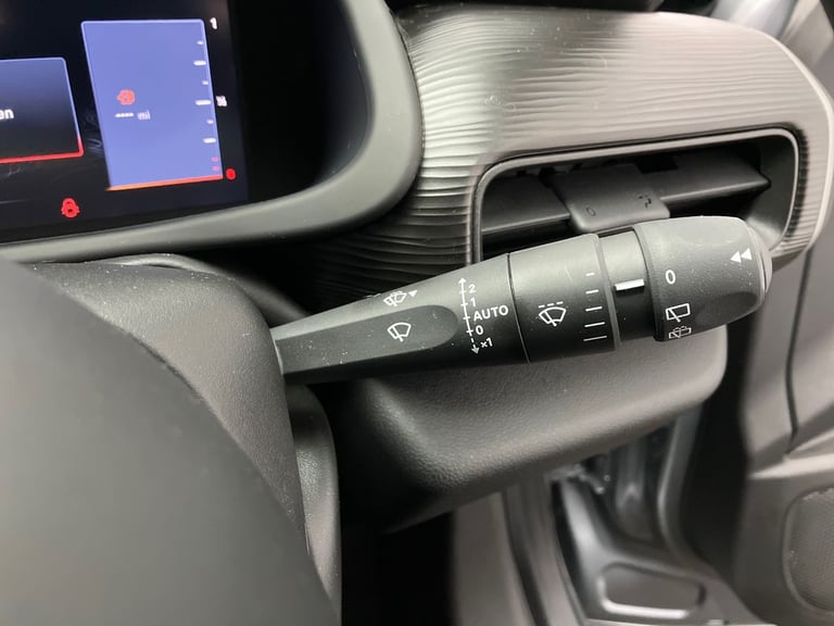 2025 Jeep Avenger Avenger 1.2 Altitude 5dr Hatchback Hatchback PETROL Manual