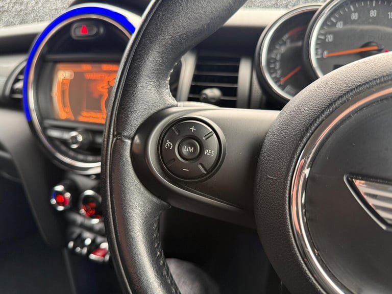 2015 MINI Hatch 1.5 Cooper Euro 6 (s/s) 3dr HATCHBACK Petrol Manual