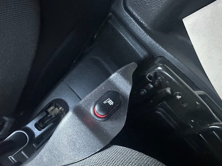 2017 Ford Transit Custom 2.0 TDCi 290 Limited Panel Van 5dr Diesel Manual L1 H2 (157 g/km, 168 bh...