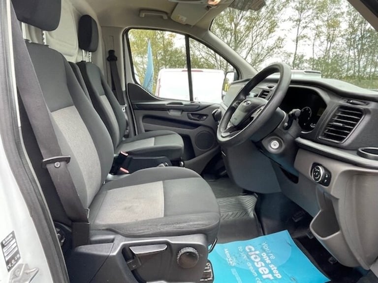 2018 Ford Transit Custom 2.0 TDCi 105ps Low Roof Van PANEL VAN DIESEL Manual