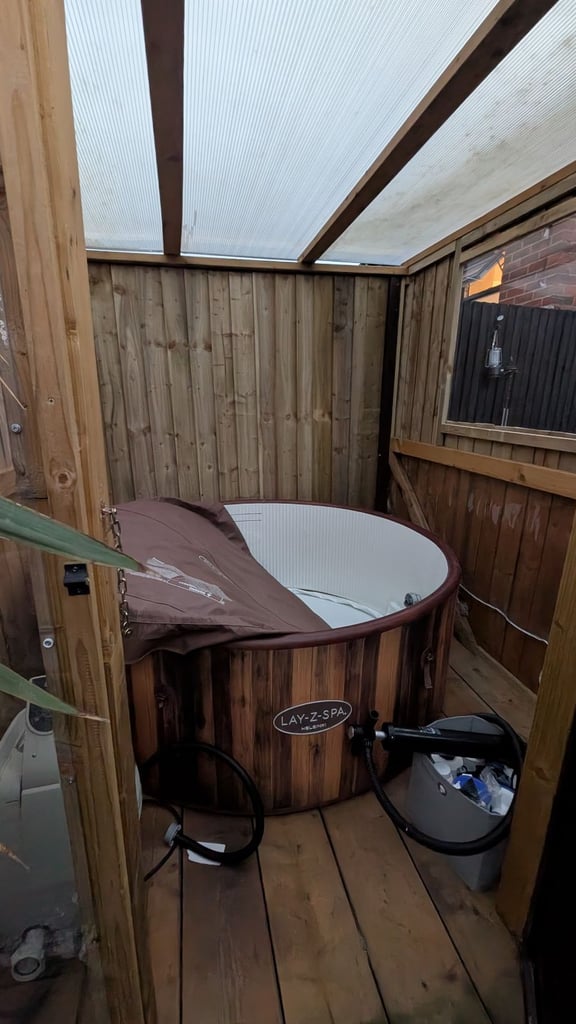 Hot Tub Helsinki Lazy Spa 