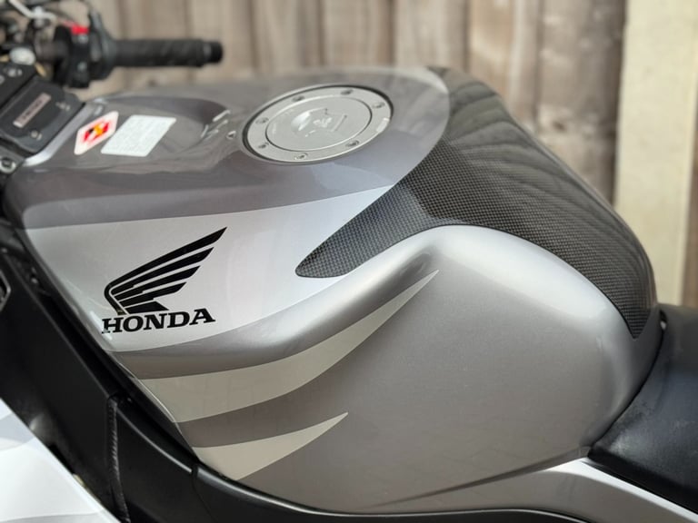 HONDA CBR 1000 RR FIREBLADE 2006 (56) SUPER SPORT + VERY CLEAN EXAMPLE 