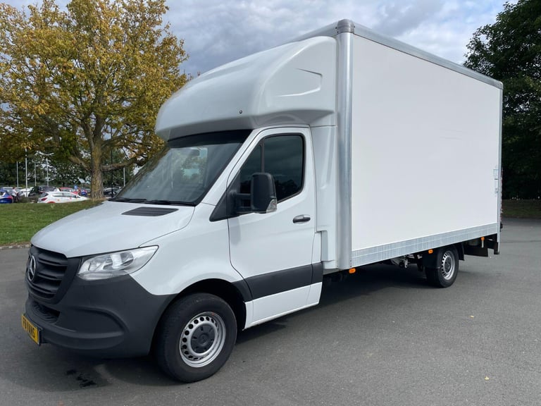 MERCEDES-BENZ SPRINTER 2.0 CDI 315 PROGRESSIVE 14FT LUTON WITH TAIL LIFT EURO 6