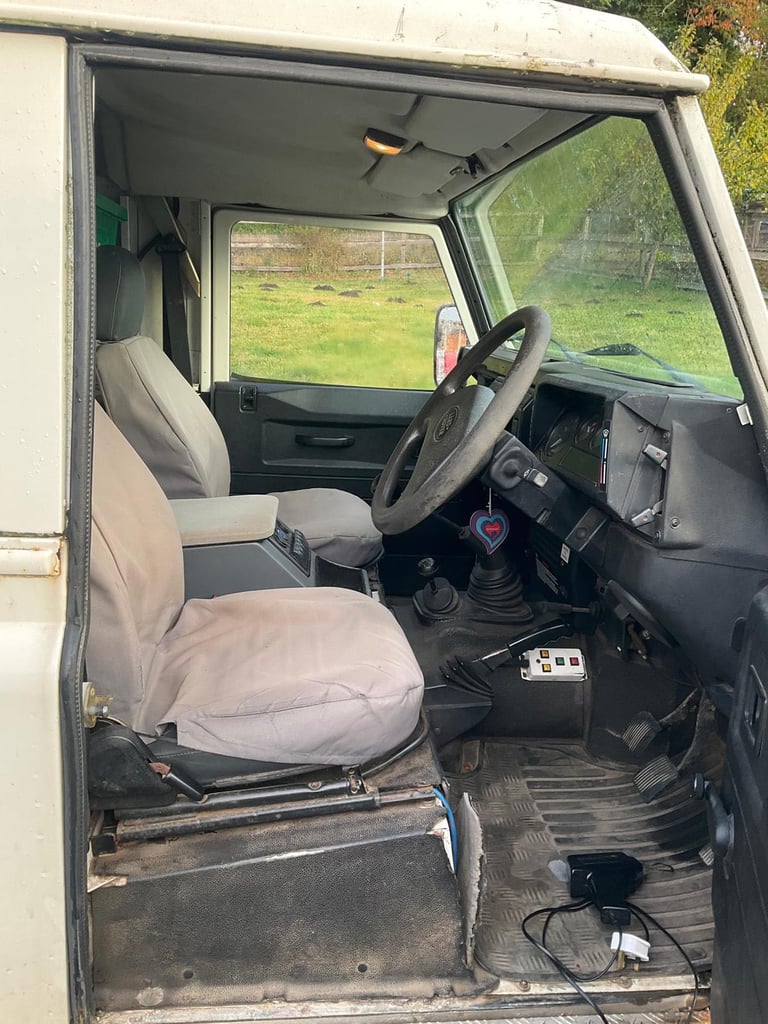 Land Rover, DEFENDER, Panel Van, 2007, Manual, 2495 (cc)