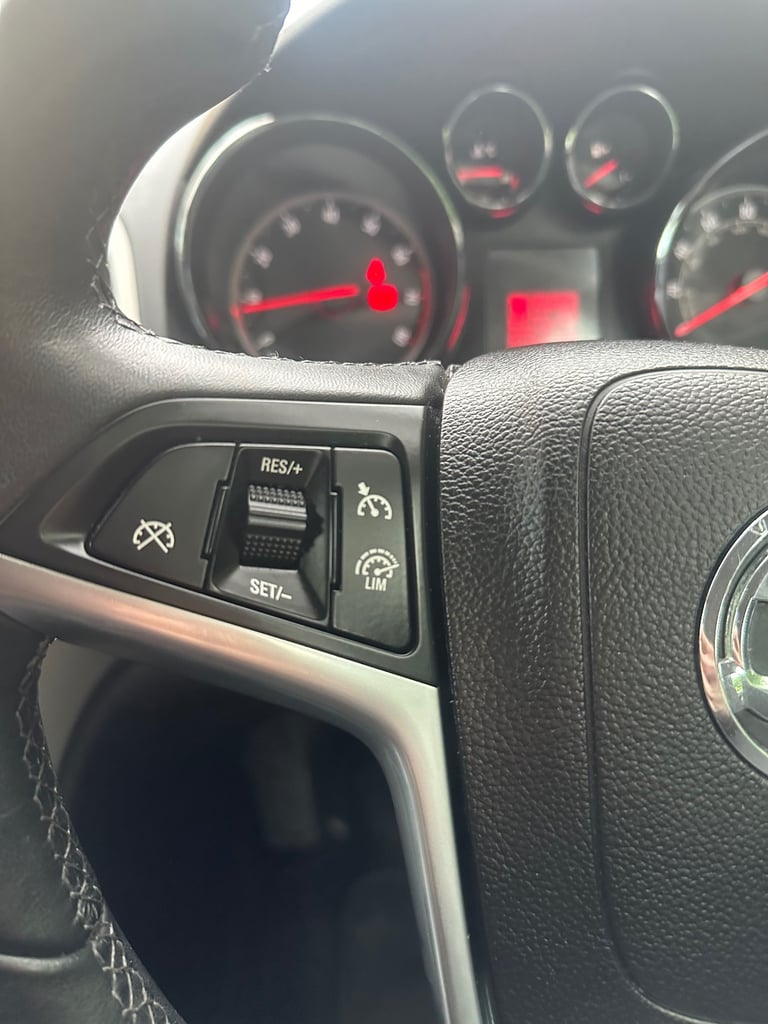 Vauxhall, ASTRA, Hatchback, 2013, Manual, 1398 (cc), 5 doors