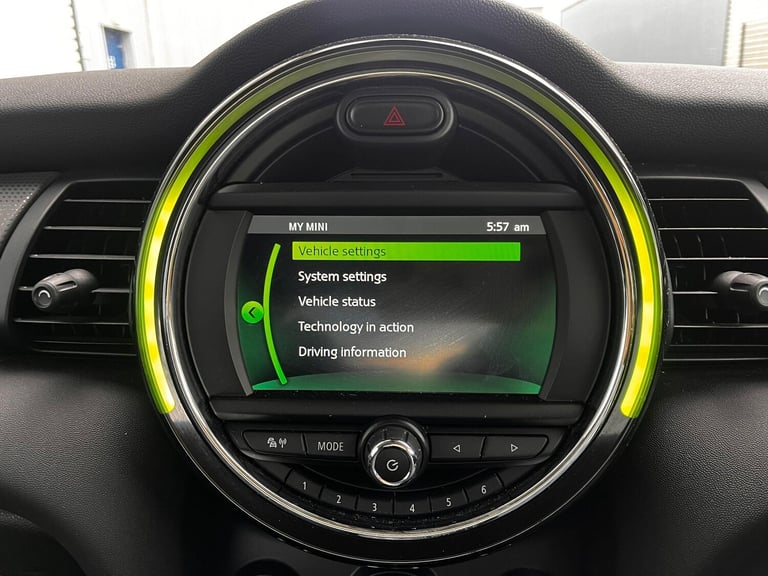 2018 MINI Hatch 1.5 Cooper D Euro 6 (s/s) 3dr HATCHBACK Diesel Manual