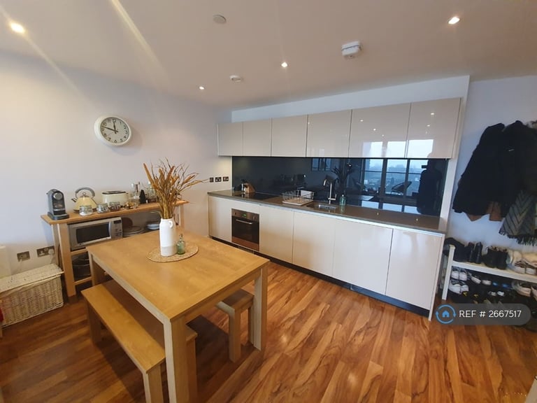 2 bedroom flat in Munday Street, Manchester, M4 (2 bed) (#2667517)