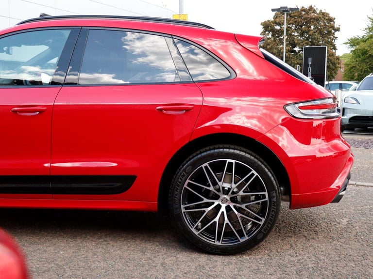 2025 Porsche Macan 5dr PDK ESTATE PETROL Automatic