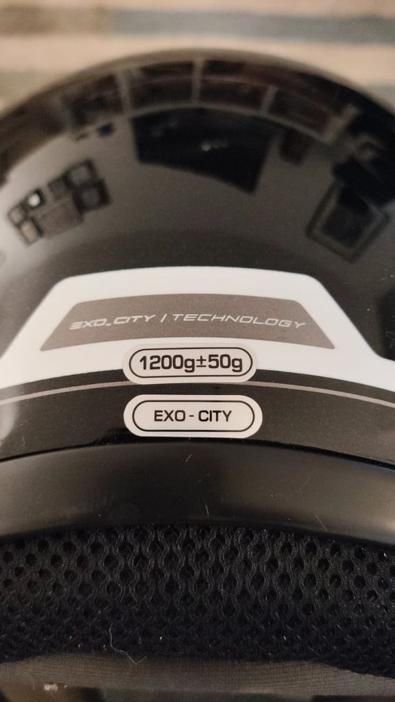 NEW SCORPION EXO-CITY BLACK AND WHITE HELMET SIZE L