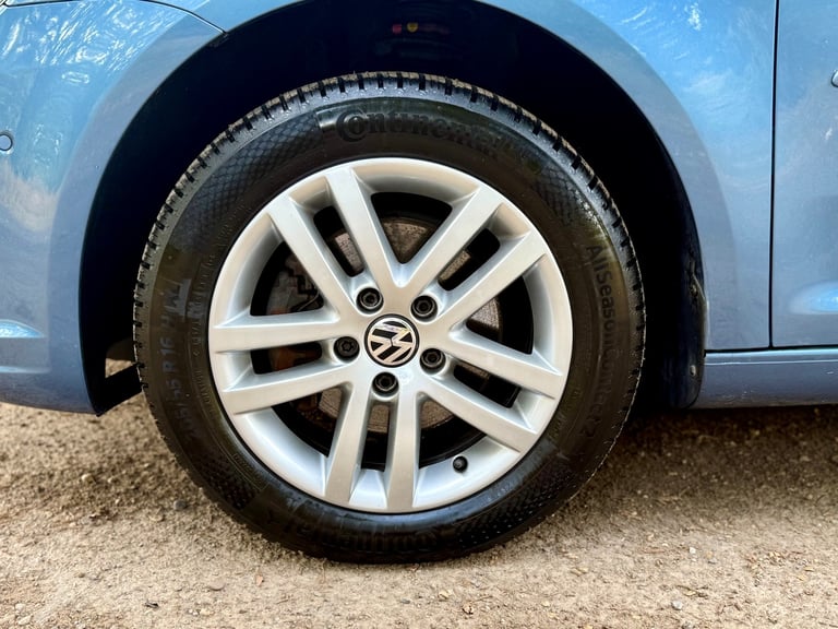 2012 Volkswagen Touran 1.6 TDI 105 SE 5dr DSG MPV Diesel Automatic