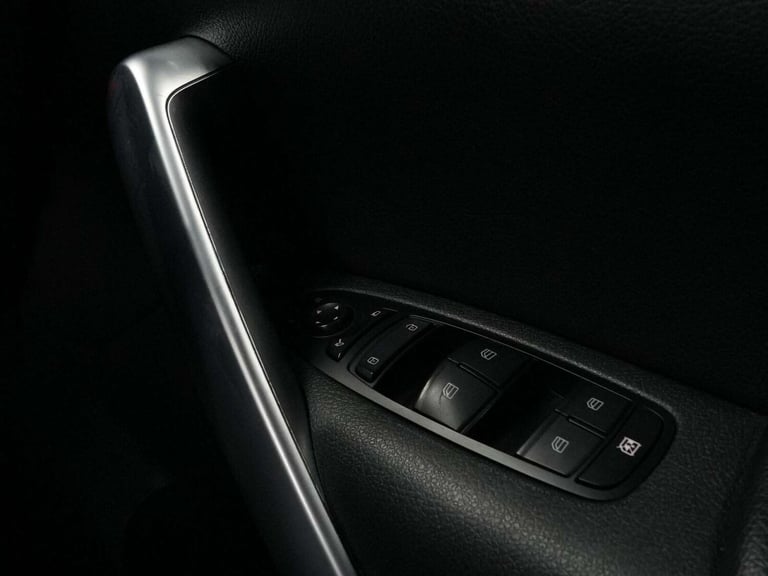 2018 Mercedes-Benz X Class 2.3 CDI Power Auto 4MATIC Euro 6 4dr Pickup Diesel Automatic