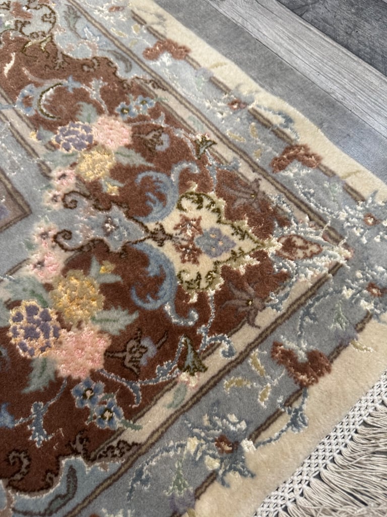 Luxury handmade Persian Tabriz silk rug 300x200cm