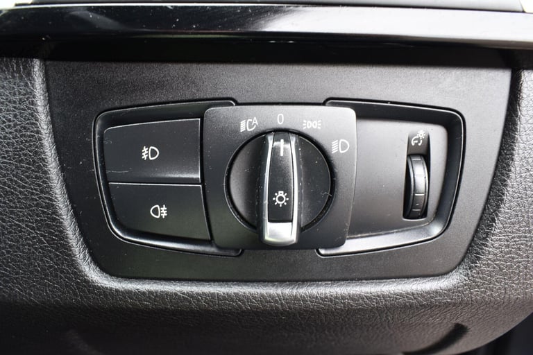 2017 BMW 3 Series 2.0 320i M Sport Touring xDrive Euro 6 (s/s) 5dr Petrol