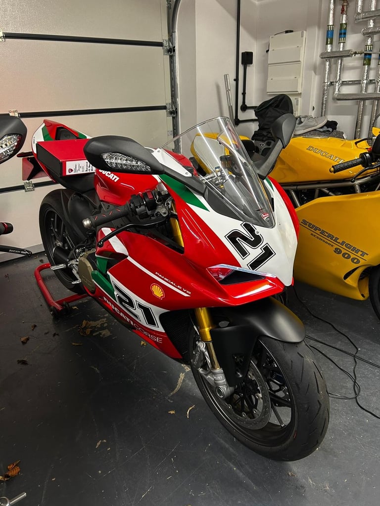 image for Ducati Panigale V2 Bayliss 1st Champion 20th Anniversary (365 miles) 2021 71 Reg