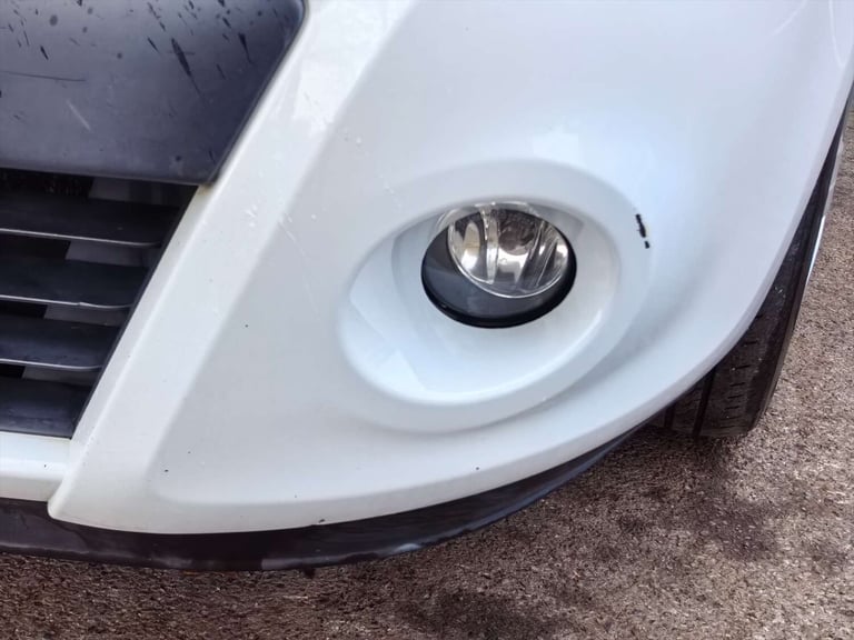 2009 Renault Clio 1.1 Clio Expression 16v 5dr Hatchback Petrol Manual