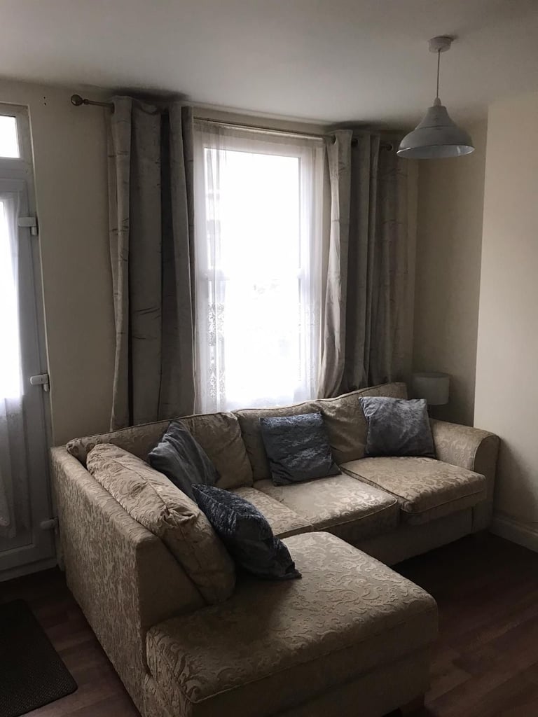 THREE BEDROOM HOUSE TO RENT GILLINGHAM 