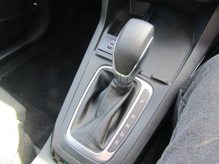 2024 Ford Puma 1.0T EcoBoost Hybrid mHEV Titanium 5dr DCT Auto (New Model) Hatchback Petrol Autom...