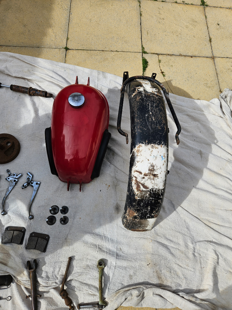 Assorted motorcycle parts lot