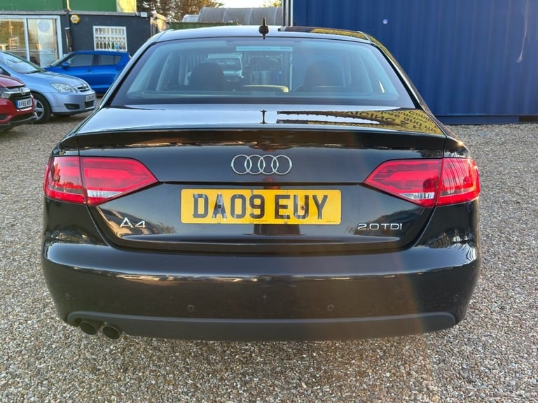 2009 Audi A4 2.0 TDI Executive SE Saloon 4dr Diesel Manual Euro 4 (143 ps) Saloon Diesel Manual