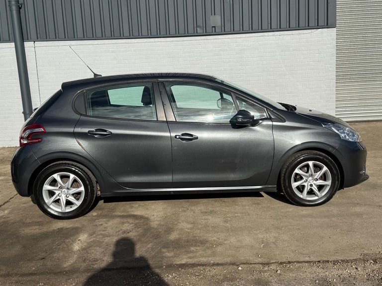 2015 Peugeot 208 1.2 VTi PureTech Active Euro 6 5dr HATCHBACK Petrol Manual