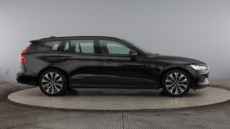 2022 Volvo V60 Core, B3 mild hybrid, Petrol ESTATE Petrol/Electric Hybrid Automatic
