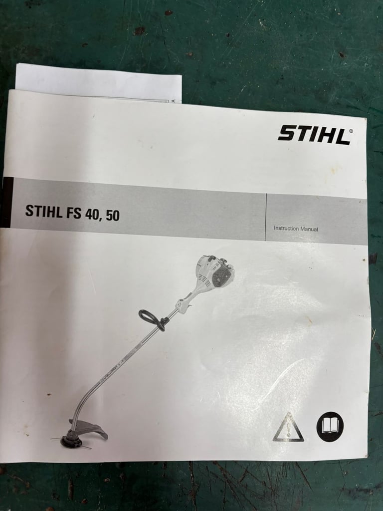 Stihl FS40 Petrol Strimmer with additional DuroCut head