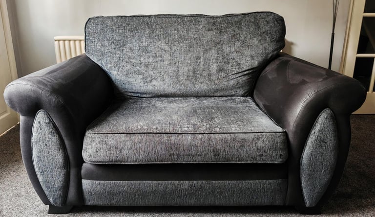 FREE - Cuddle Sofa / Chair