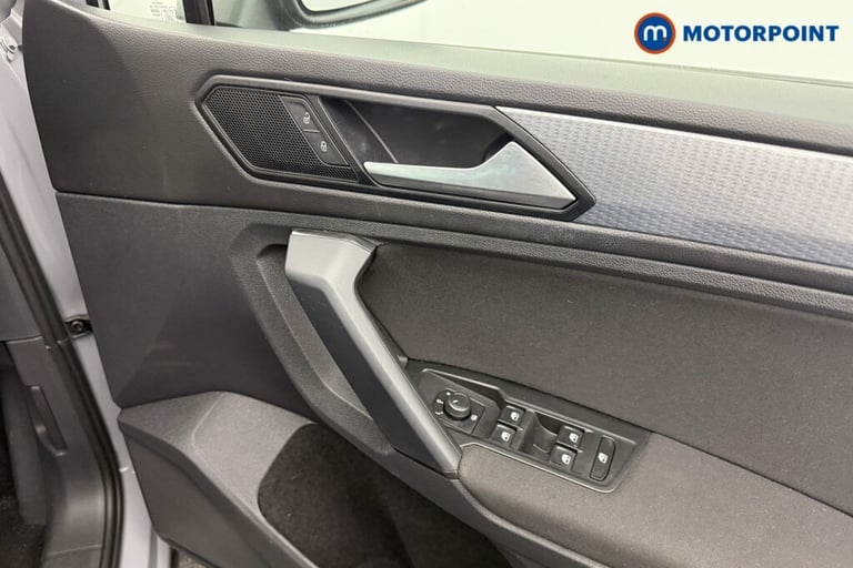 2021 Volkswagen Tiguan 1.5 TSI 150 Life 5dr SUV Petrol Manual