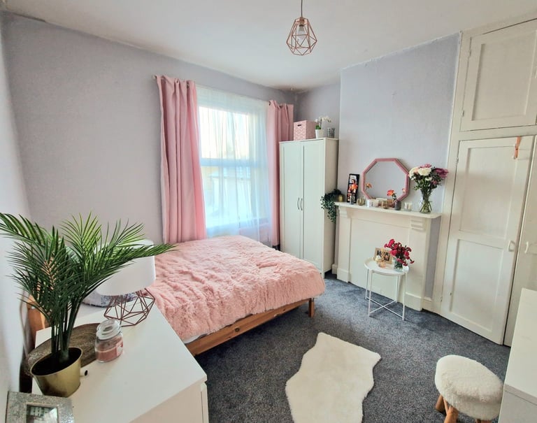 Room to rent 