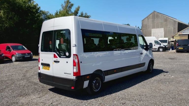 2018 Renault Master 17 SEAT MINIBUS LWB MEDIUM ROOF LM35 145 PS With 6 speed Gearbox, Auto Ligh M...